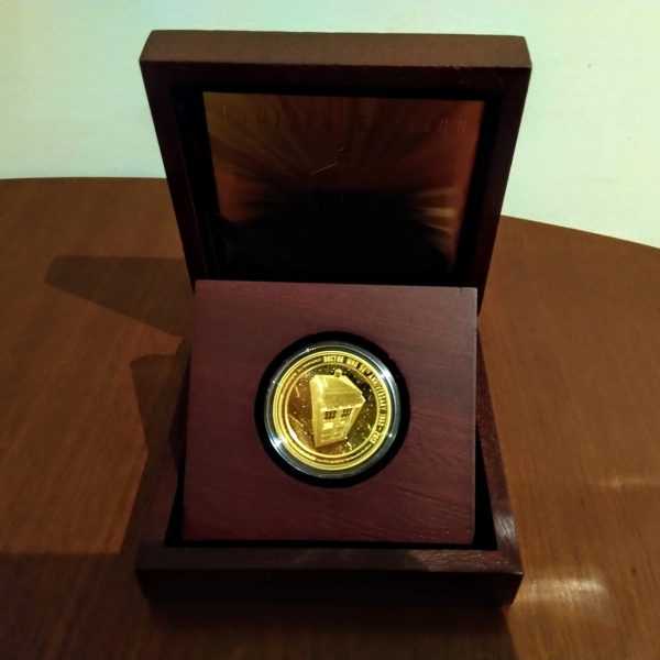 2013 Niue Doctor Who $200 Two Hundred Dollar Gold Proof Coin - Presentation Case (Uploaded Original)